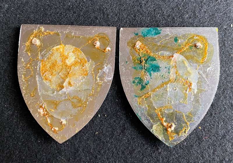 2 RECCE COMMANDO FLASH PAIR-1ST ISSUE-APPROVED 1972- NO PINS