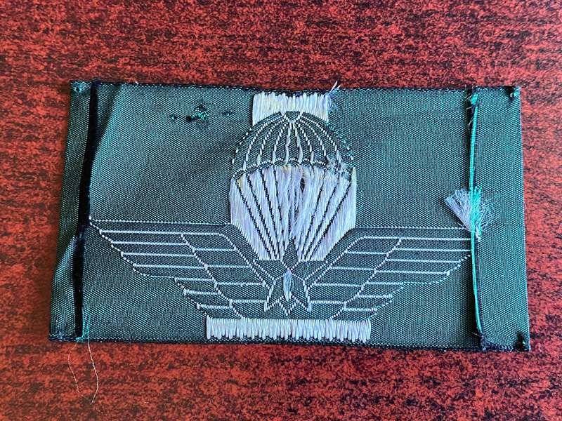 ITALIAN CLOTH PARA BADGE