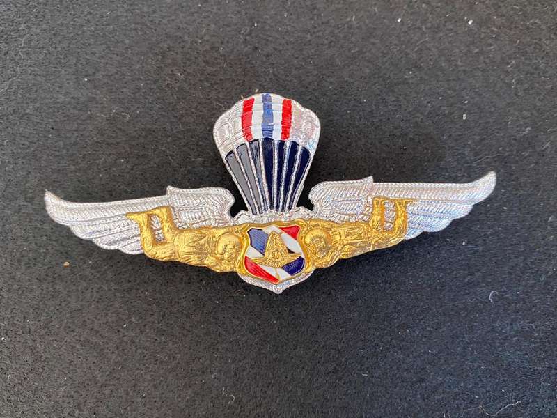 THAILAND FREE FALLER,PARA WING- 3 PINS