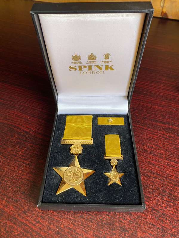 Namibian Police Campaign Medal Full Size + Miniature (2003) Spink Stamped and Boxed