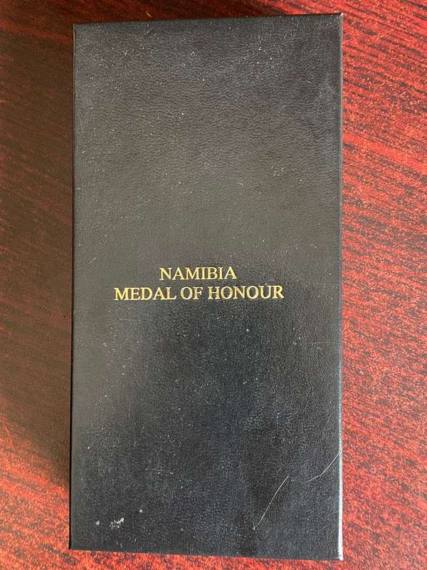 NAMIBIAN POLICE MEDAL OF HONOUR (2003) PRESENTED TO THE NEXT OF KIN OF NPF PERSONNEL WHO ARE KILLED-