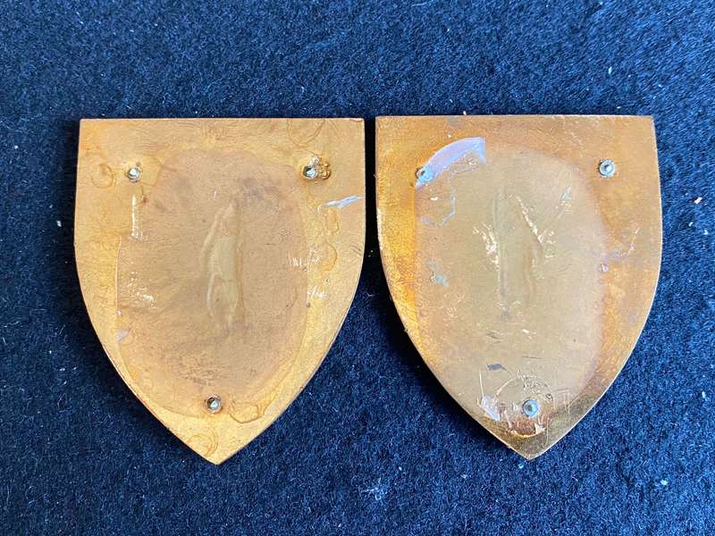 6 FIELD ENGINEER REGT. (RED) FLASH PAIR- NO PINS