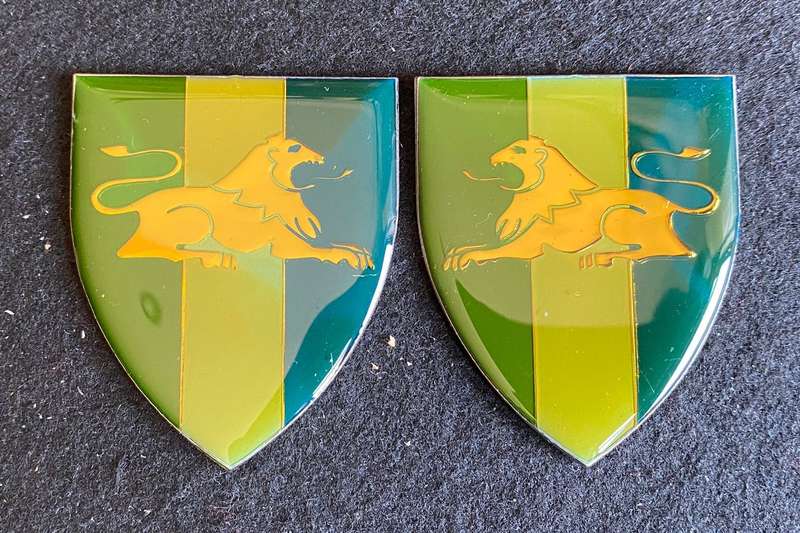 EASTERN TRANSVAAL SIGNAL UNIT FLASH PAIR- NO PINS