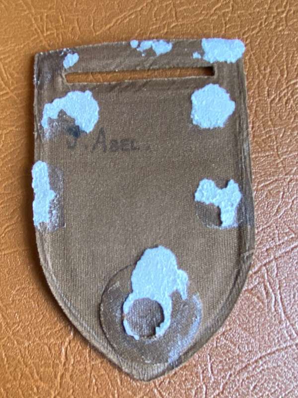 NORTHERN TRANSVAAL PROVOST UNIT-TUPPER FLASH-SILICONE CAN BE REMOVED