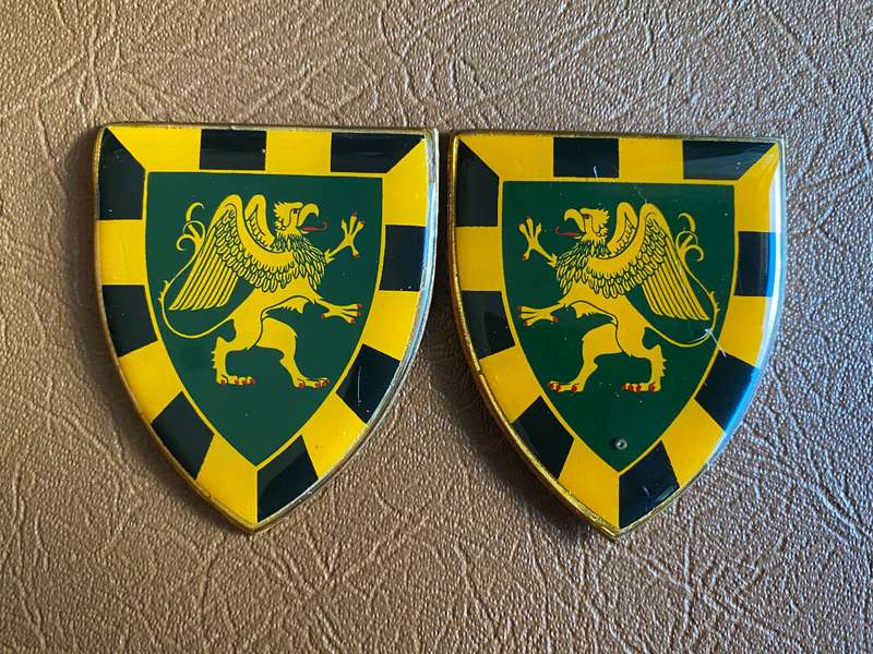3 SA INFANTRY BN. YELLOW TYPE FLASH PAIR- NO PINS