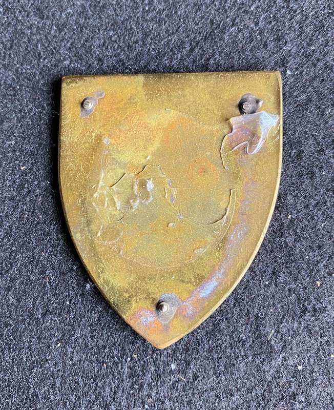 CHIEF OF STAFF PERSONNEL WHITE CENTRE TYPE FLASH- NO PINS-OWEN NO F 478