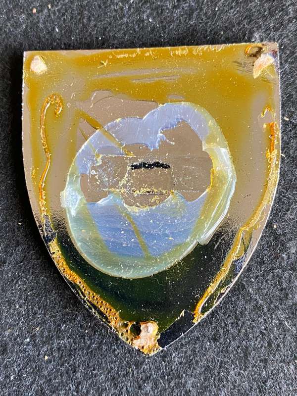 1 SIGNAL REGT. -ENAMEL,CHROME AND GREEN TYPE FLASH- 2ND ISSUE- NO PINS-OWEN NO F 434