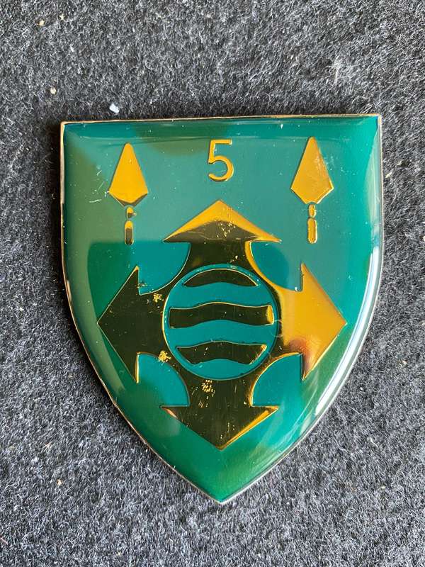 5 MILITARY WORKS UNIT FLASH- NO PINS