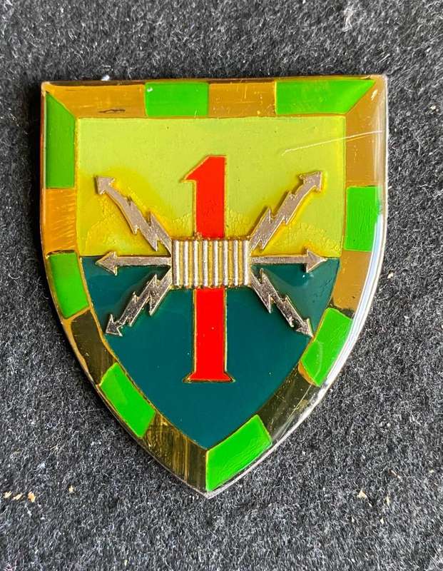 1 SIGNAL REGT. -LARGE ONE-SUBMERGED ELECTRIC FLASH- 5TH ISSUE-OWEN NO F 437- NO PINS