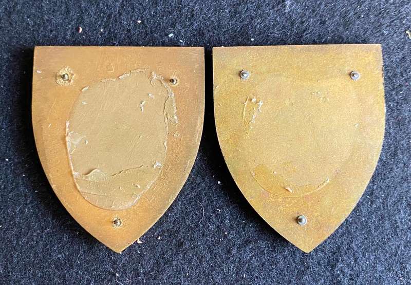 81 T STORES DEPOT-YELLOW AND GOLD FLASHES-SOLD TOGETHER- NO PINS