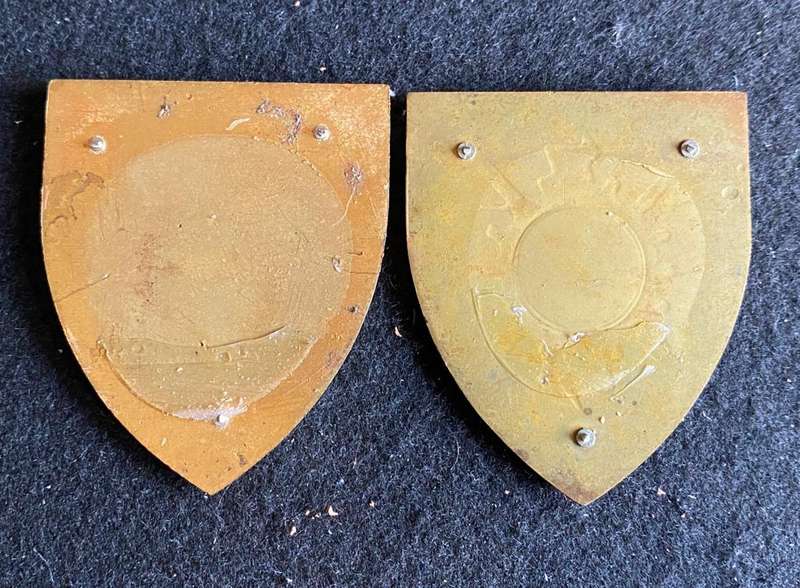 84 T STORES DEPOT,YELLOW AND GOLD FLASHES-SOLD TOGETHER- NO PINS