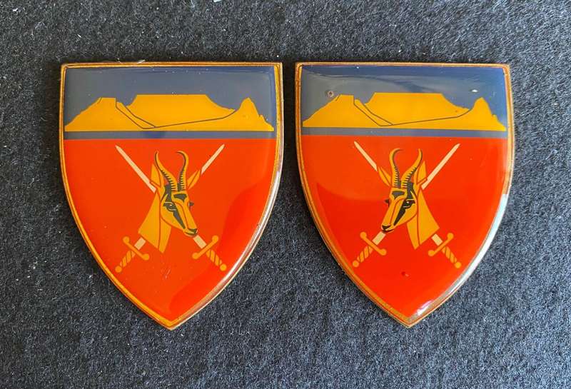 WESTERN PROVINCE COMMAND FLASH PAIR-YELLOW TYPE- NO PINS