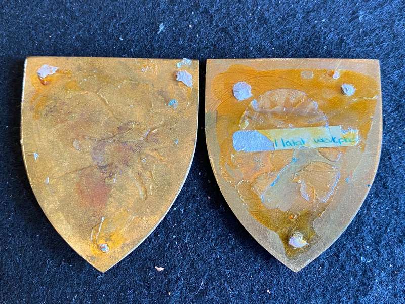 NATAL COMMAND WORKSHOP-GOLD TYPE-2ND ISSUE,FLASH PAIR- NO PINS