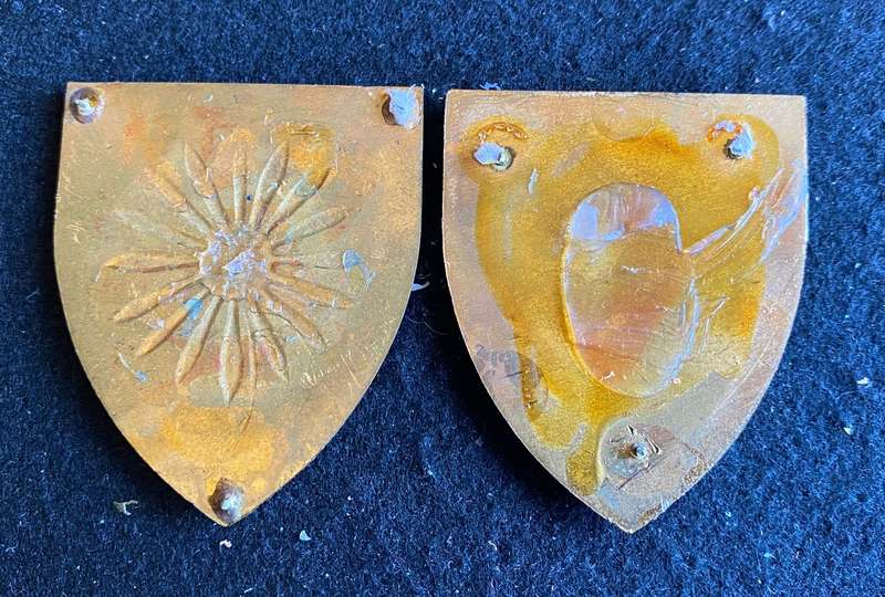 S. CAPE COMMAND WORKSHOP FLASH PAIR-YELLOW AND GOLD- NO PINS