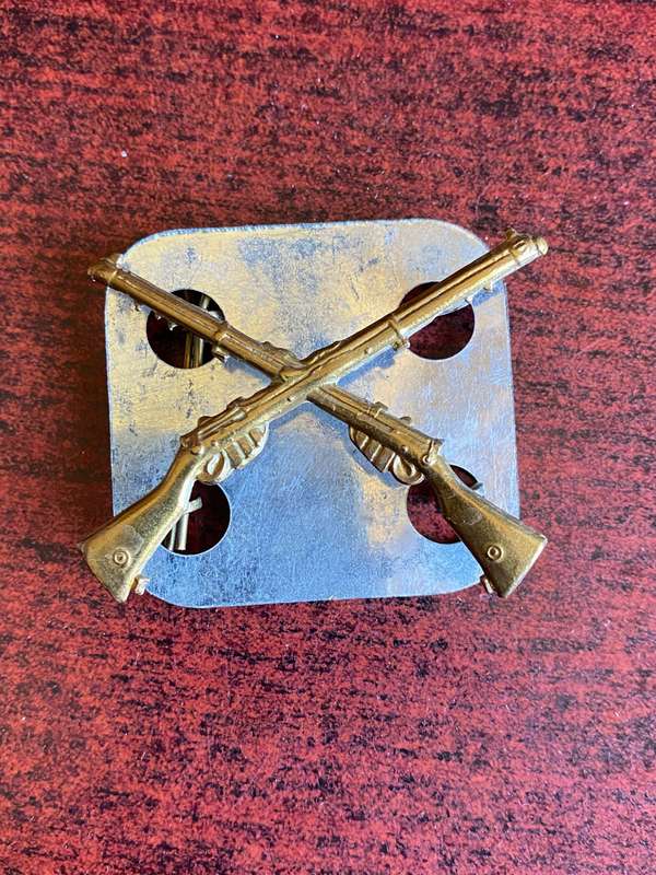 BRITISH BEST SHOT IN EACH COMPANY PROFICIENCY BADGE- LATER PATTERN-AFTER 1890- 4 LUGS