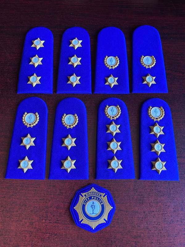 SWA/WINDHOEK CITY POLICE RANKS AND CAP BADGE
