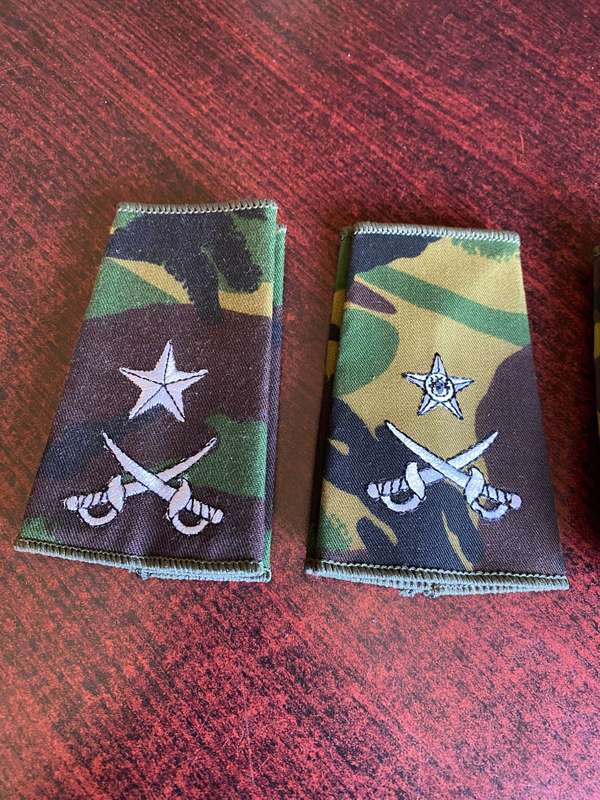 NAMIBIA DEFENCE FORCE GENERAL OFFICERS RANK SET- 4 PAIRS- SOLD TOGETHER