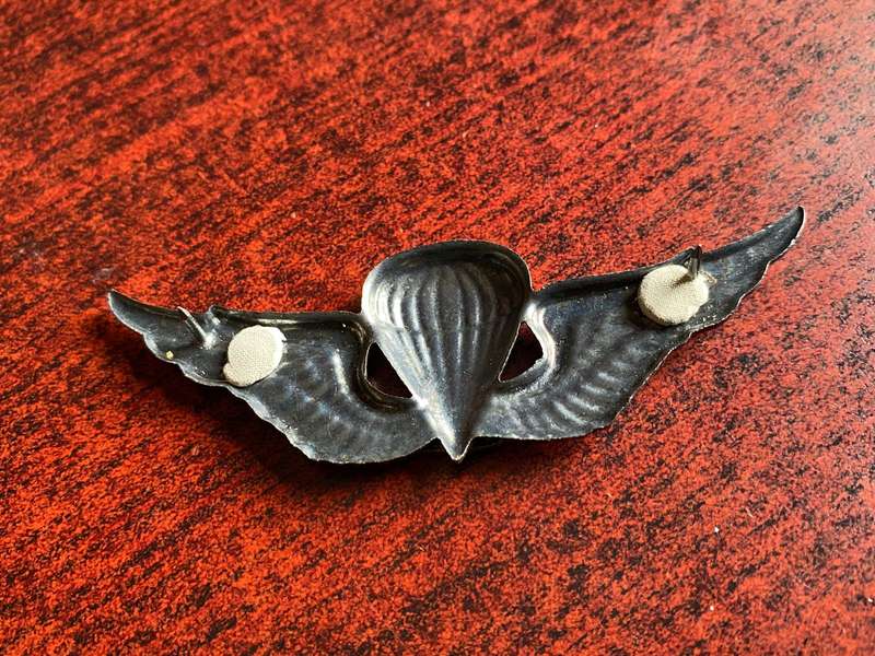 SWA PARACHUTE INSTRUCTOR WING- FULL SIZE- APPROVED 1984- 2 PINS
