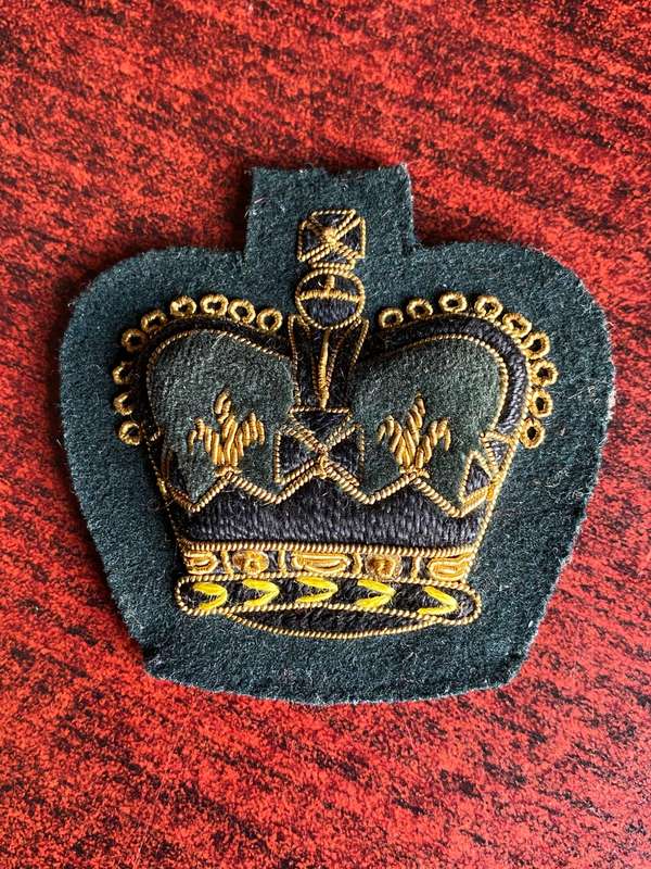 BRITISH ARMY WO CLASS 2 RANK BADGE FOR ROYAL GREEN JACKETS