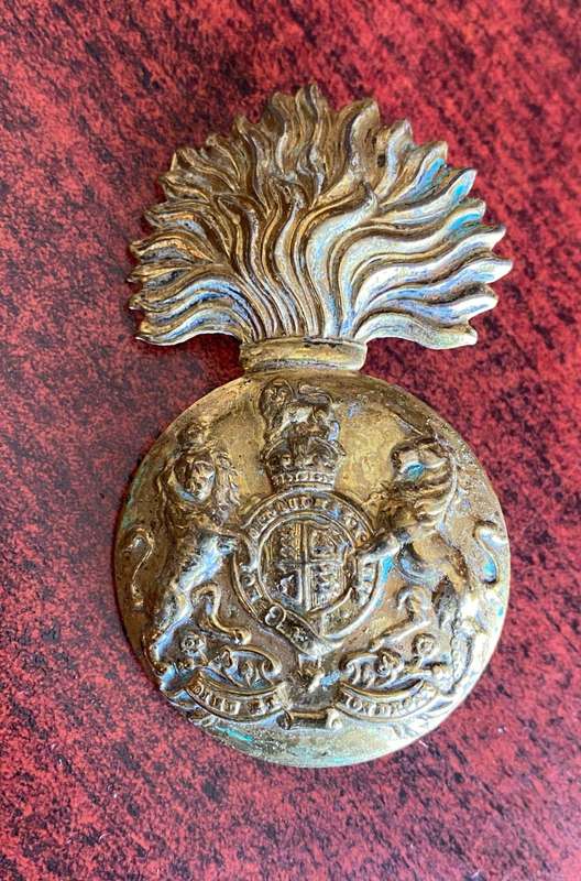 ROYAL SCOTS FUSILIERS CAP BADGE-1901-1958- 2 LUGS