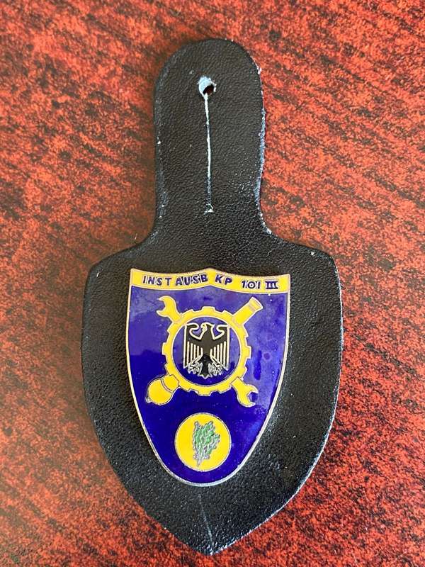 GERMAN BUNDESWEHR MAINTENANCE COY-3RD CORPS, FOB BADGE