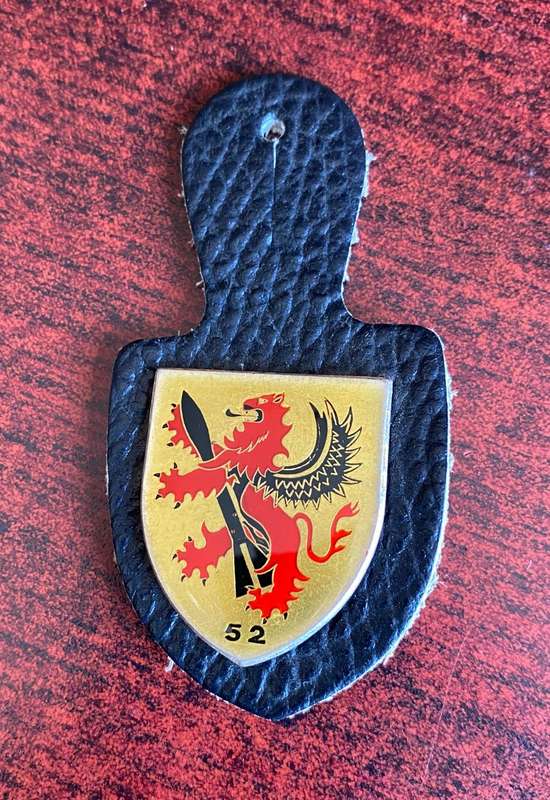 GERMAN BUNDESWEHR MISSILE ARTILLERY BN. NO 52 FOB BADGE