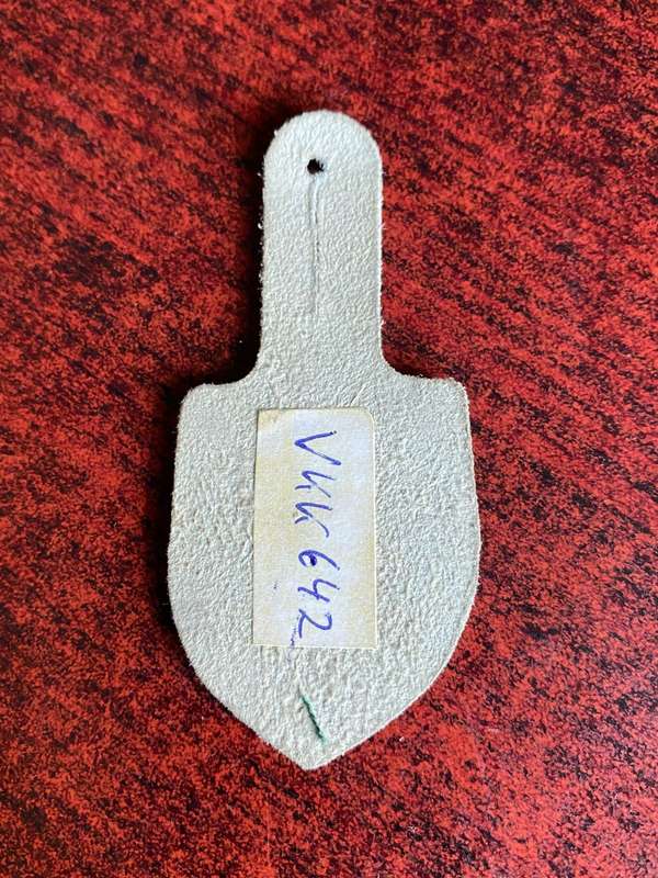 GERMAN BUNDESWEHR FOB BADGE FOR-VERTEIDIGUNGSBEZIRKS KOMMANDO 64 (MILITARY DISTRICT COMMANDO)