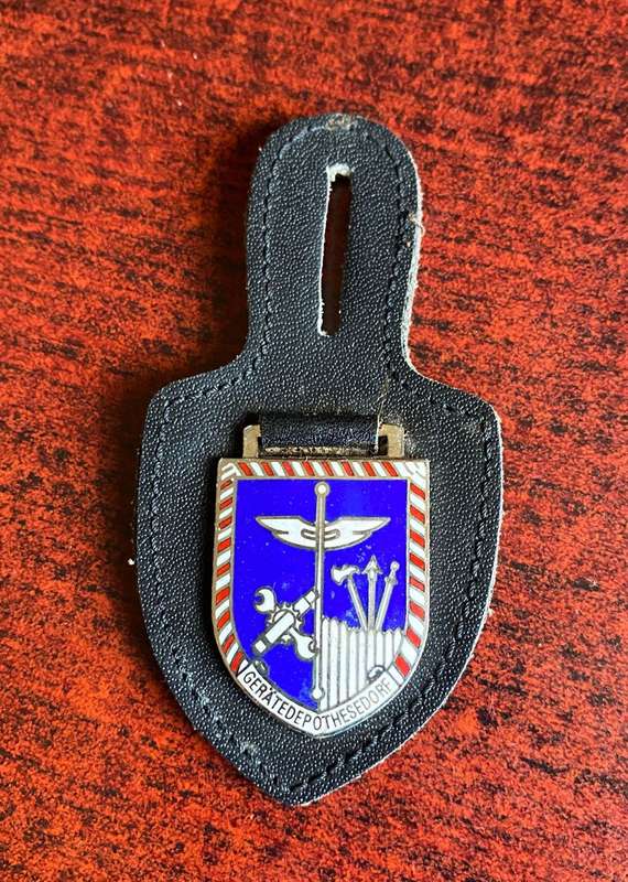 GERMAN BUNDESWEHR FOB BADGE FOR GERATE DEPOT HESE DORF