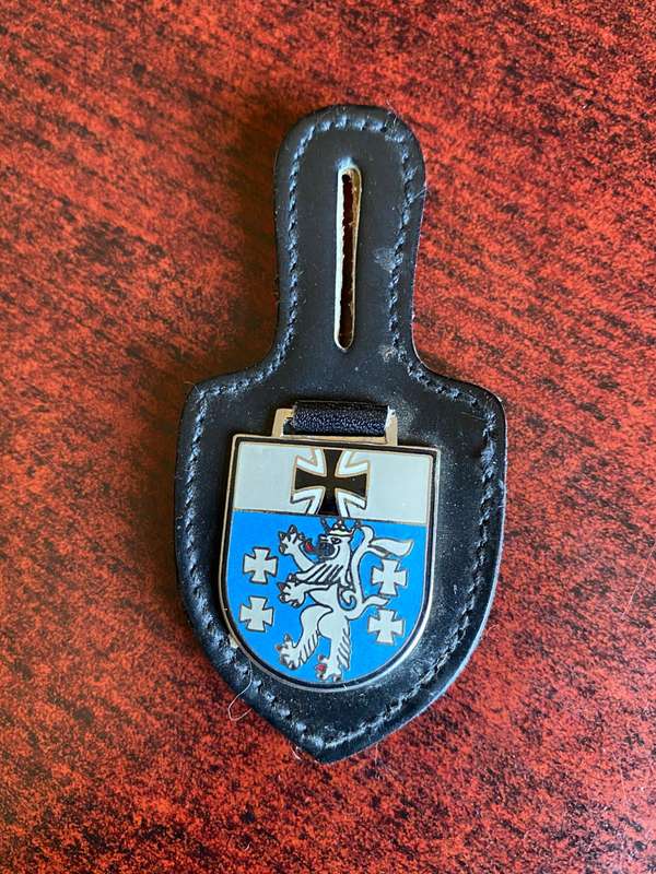 GERMAN BUNDESWEHR FOB BADGE FOR THE VERTEIDINGURGS KOMMANDO 46
