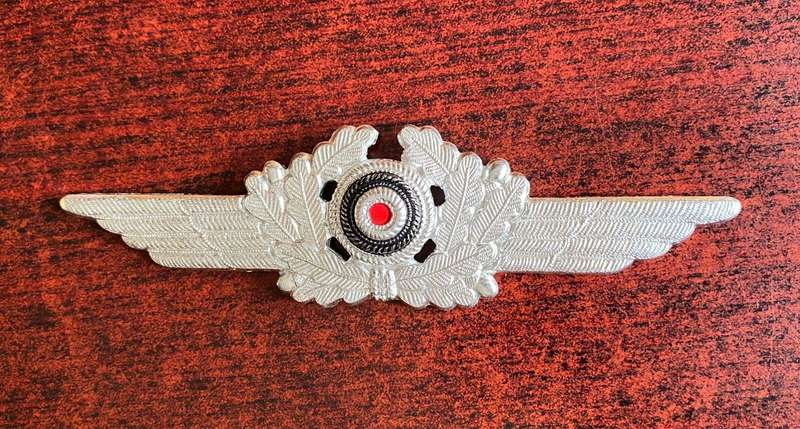 LUFTWAFFE- GERMAN AIR FORCE CAP BADGE-WW2- NOT SURE IF ORIGINAL