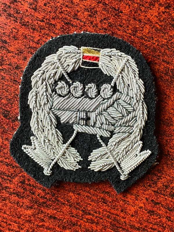 BERET BADGE FOR OFFICERS IN THE GERMAN ARMY'S PANZER TRUPPE (ARMED CORPS)