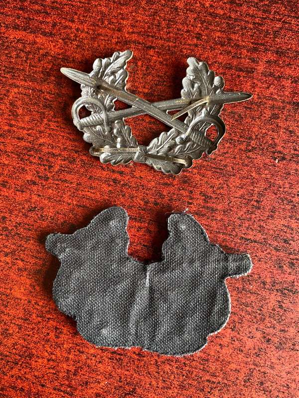 WEST GERMAN ARMED FORCS VISOR CAP BADGES