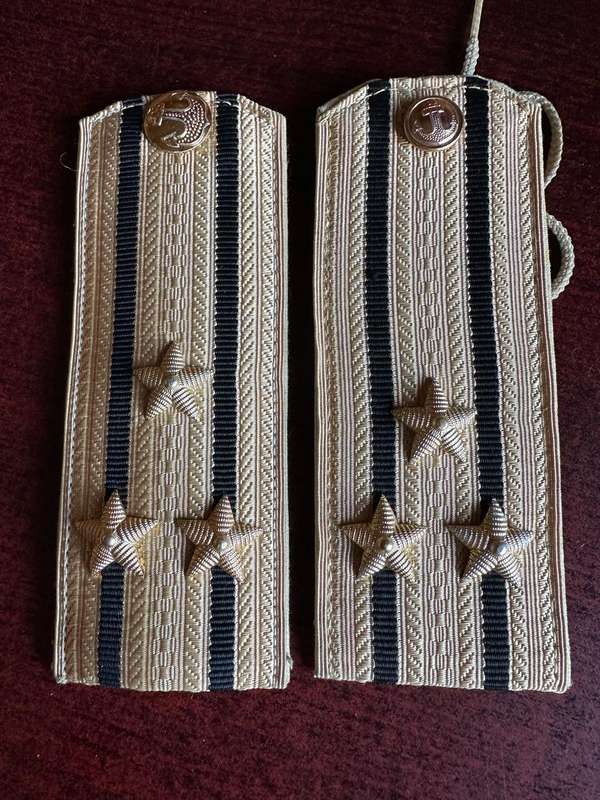 USSR NAVY CAPTAIN 1ST RANK -WORN ON SHIRT -PAIR