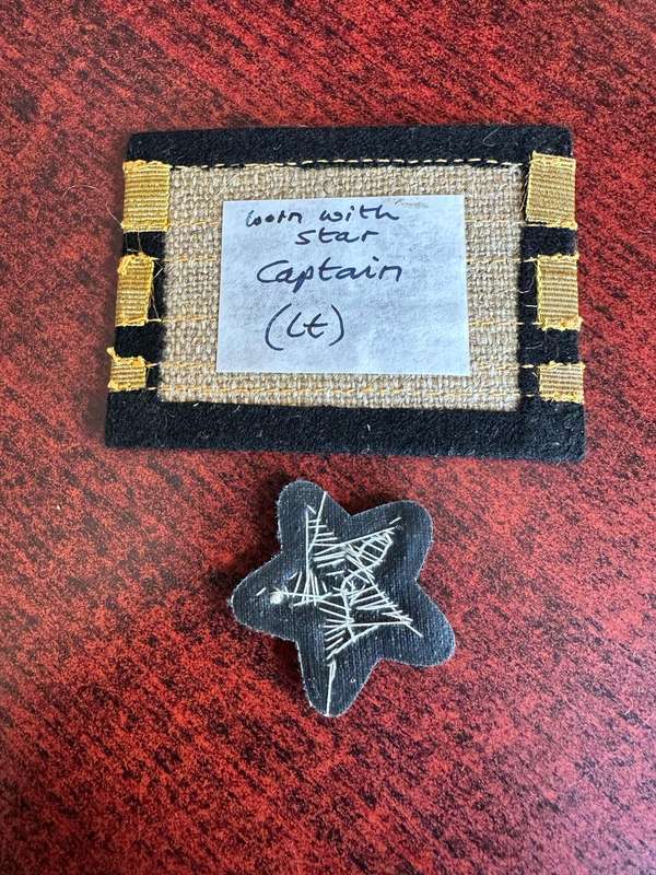 RUSSIAN RANK-WORN WITH STAR CAPTAIN (LT)