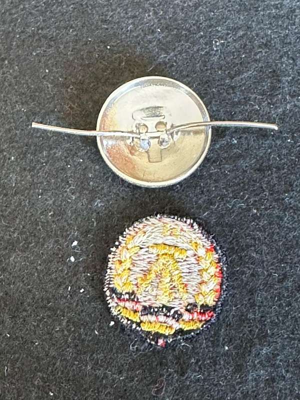 EAST GERMAN FORAGE CAP BADGES- 1955-1990