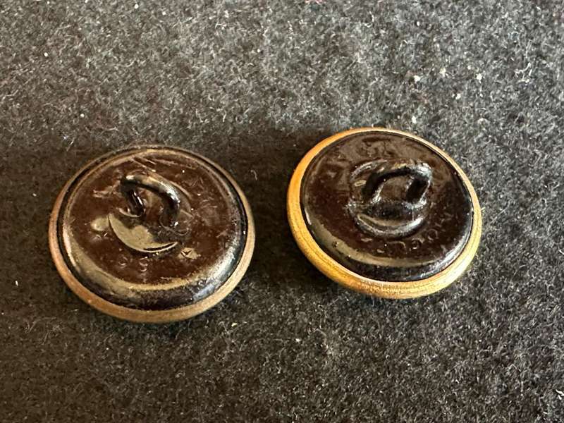 RUSSIAN NAVY BUTTONS PRE WW2 AND CURRENT ( IN GILT )
