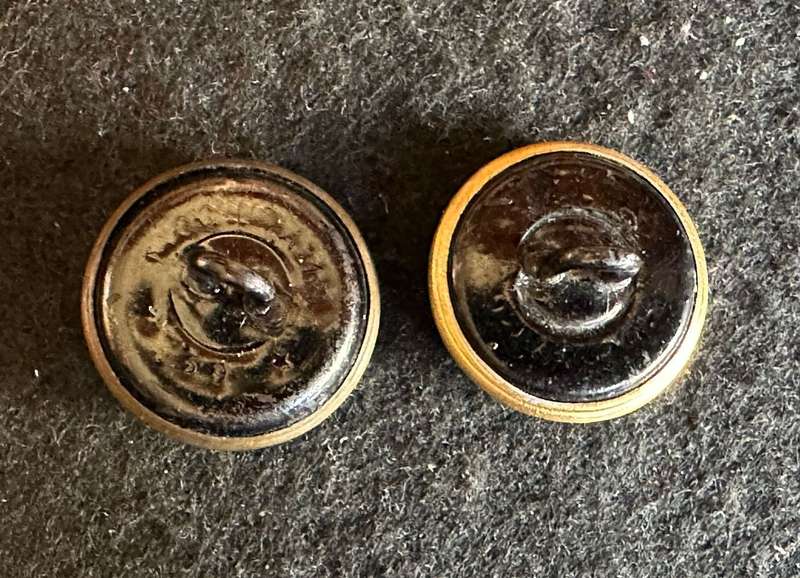 RUSSIAN NAVY BUTTONS PRE WW2 AND CURRENT ( IN GILT )