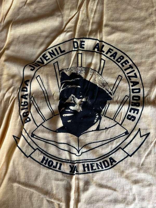 ORIGINAL ANGOLAN T-SHIRT 1970'S-80'S-GOOD CONDITION-SIZE SMALL