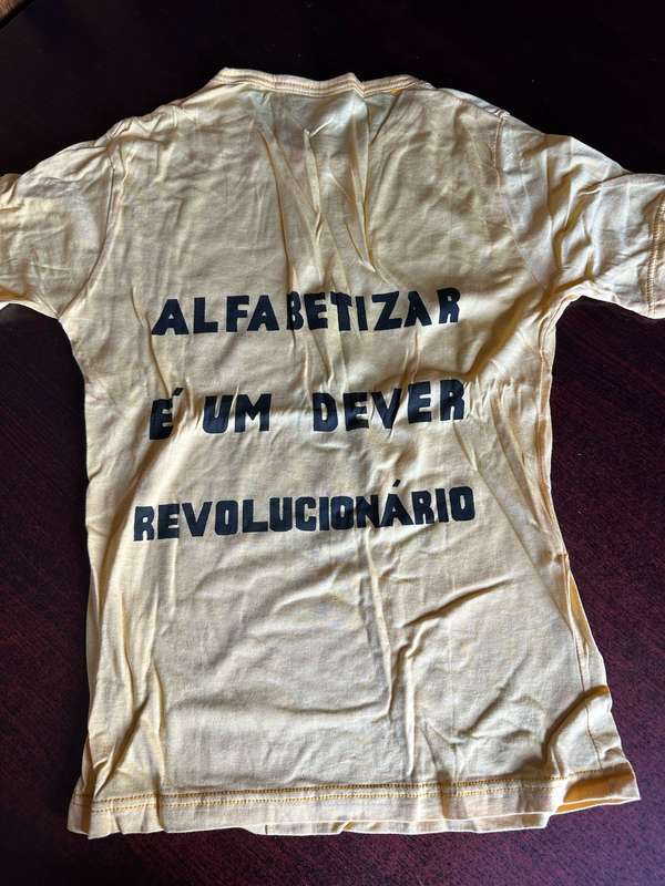 ORIGINAL ANGOLAN T-SHIRT 1970'S-80'S-GOOD CONDITION-SIZE SMALL