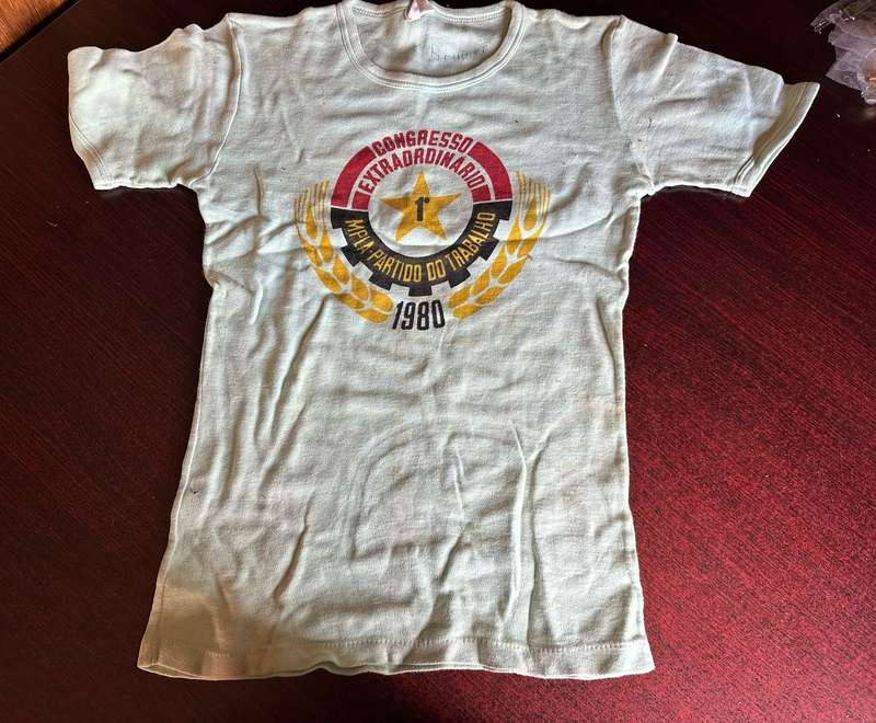 ORIGINAL ANGOLAN,MPLA T-SHIRT-1980'S-GOOD CONDITION-SIZE SMALL