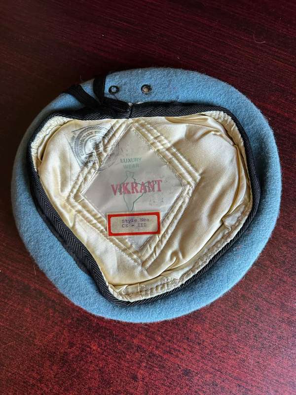 UN BERET