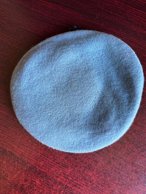 UN BERET