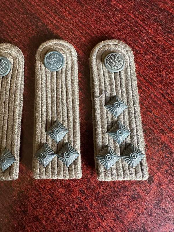 EAST GERMAN RANK BOARDS FOR THE INFANTRY BRANCH 1956-1990-(VERY SIMILAR THAT WAS WORN IN WW2)