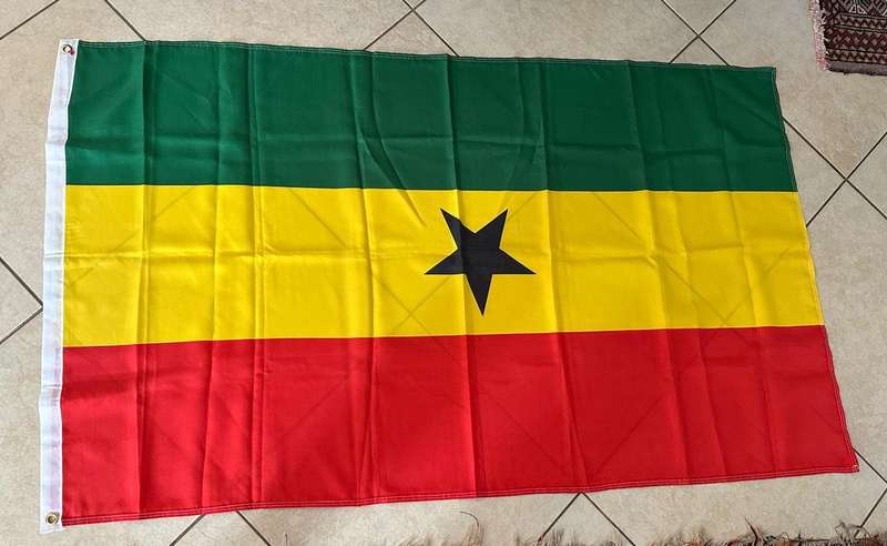 FLAG FOR GHANA-POLYESTER DOUBLE SIDED-MEASURES 154-85 CM-CONDITION-VERY GOOD
