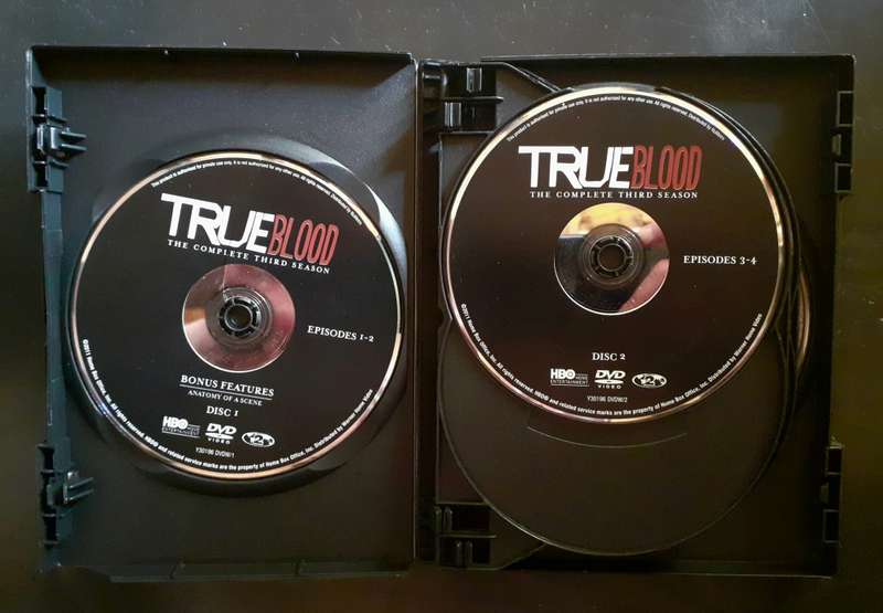 True Blood - The Complete Third Season (6 DVD Set)