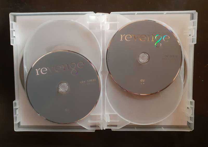 Revenge - The Complete Third Season (6 DVD Set)