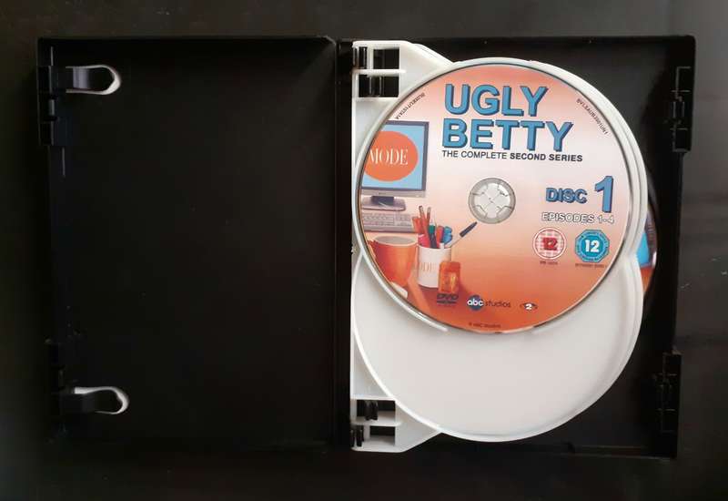 Ugly Betty - The Complete Second Season (5 DVD Set)