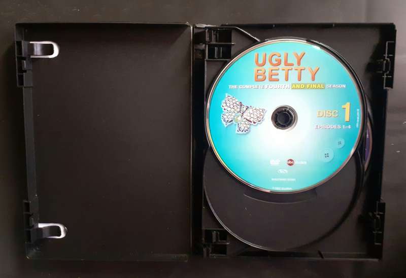 Ugly Betty - The Complete Fourth Season (5 DVD Set)