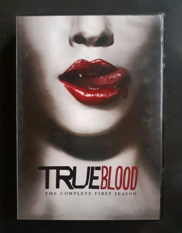 True Blood - The Complete First Season (5 DVD Set)