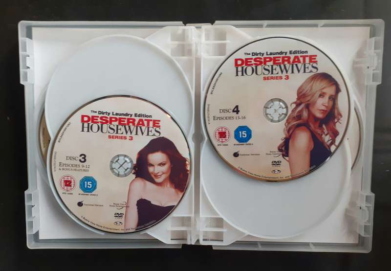 Desperate Housewives - The Complete Third Season (6 DVD Set)